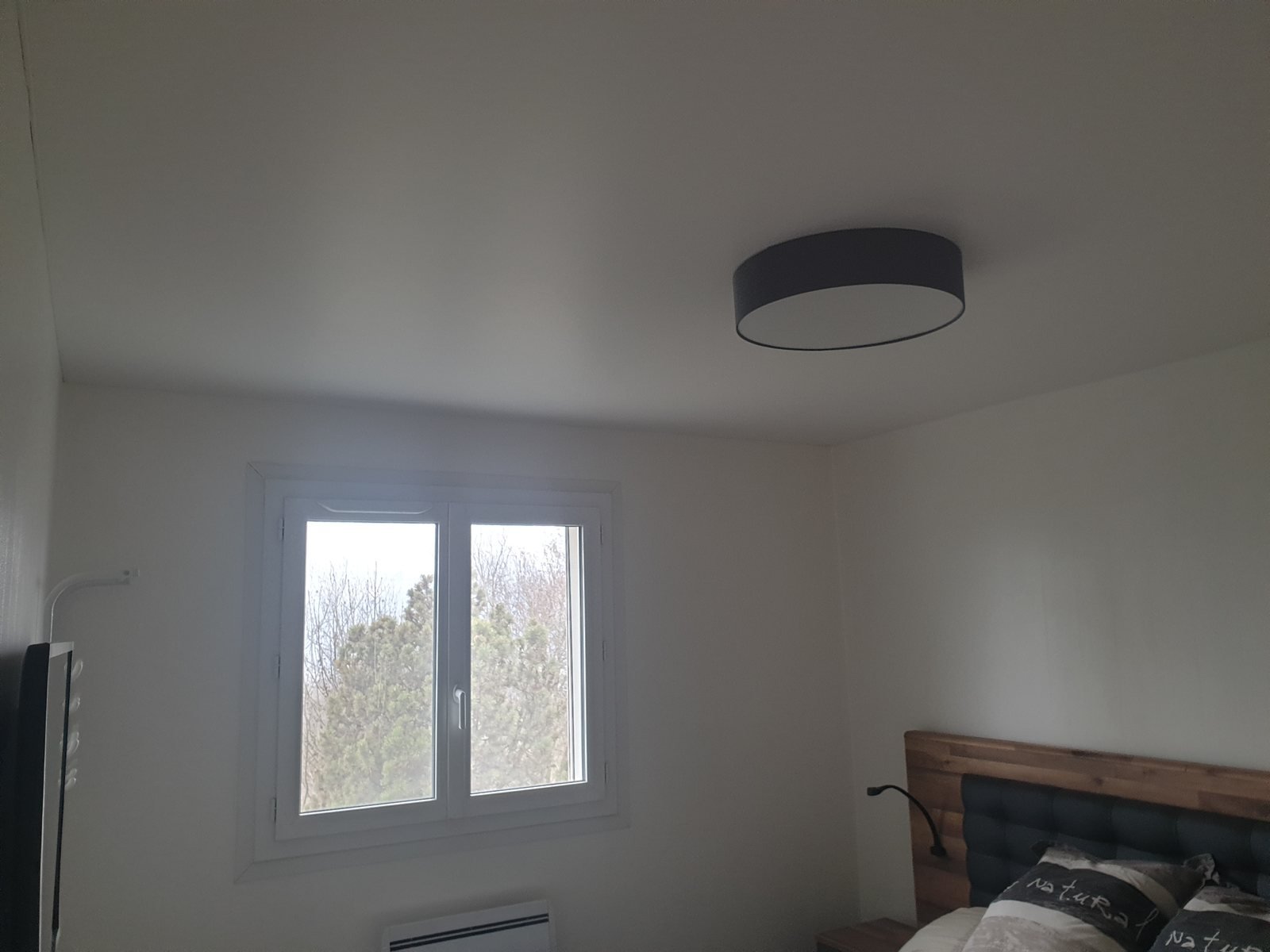 Chambre — toile mate blanche